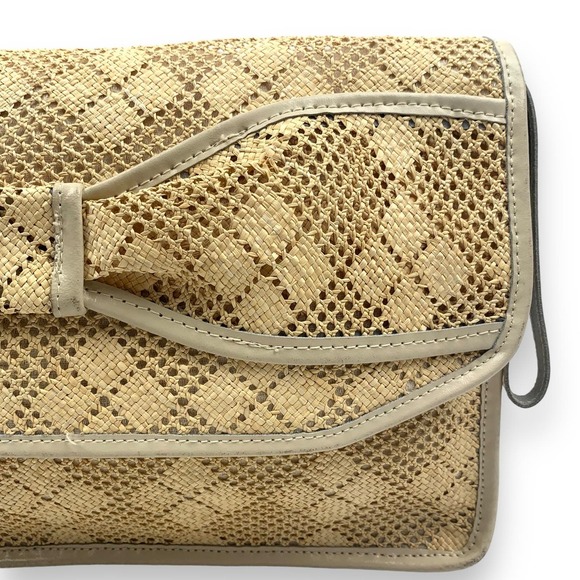 1970's large bow raffia straw and leather wristlet bag - Picture 4 of 13